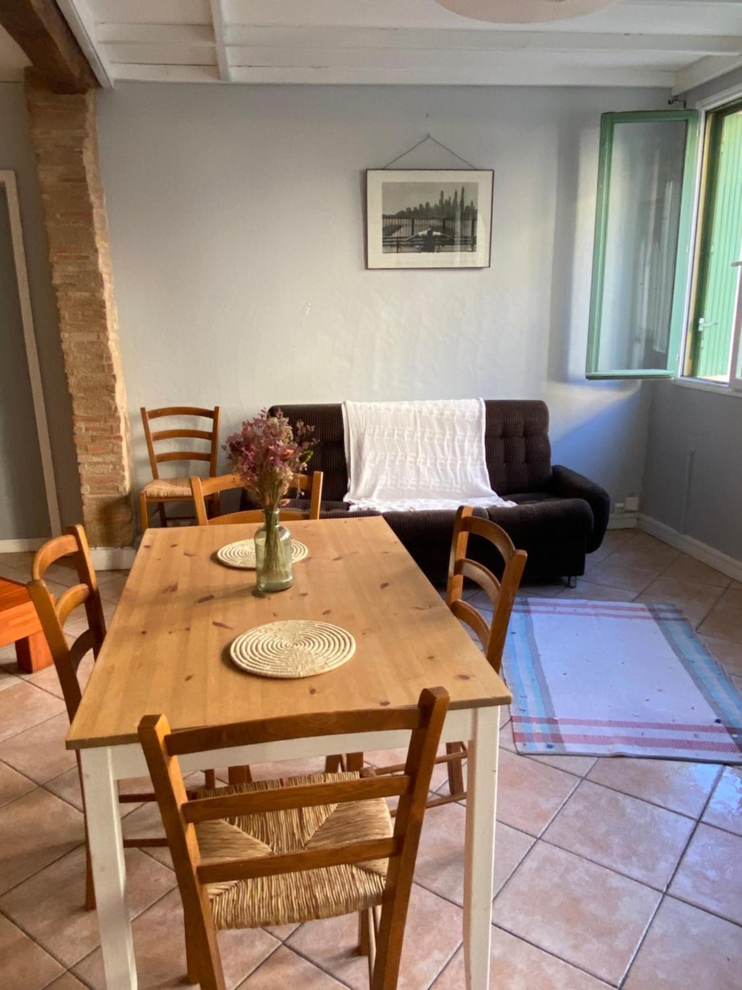 Appartement 3 Pieces Rdc Plein Centre Ville Марсиак Екстериор снимка