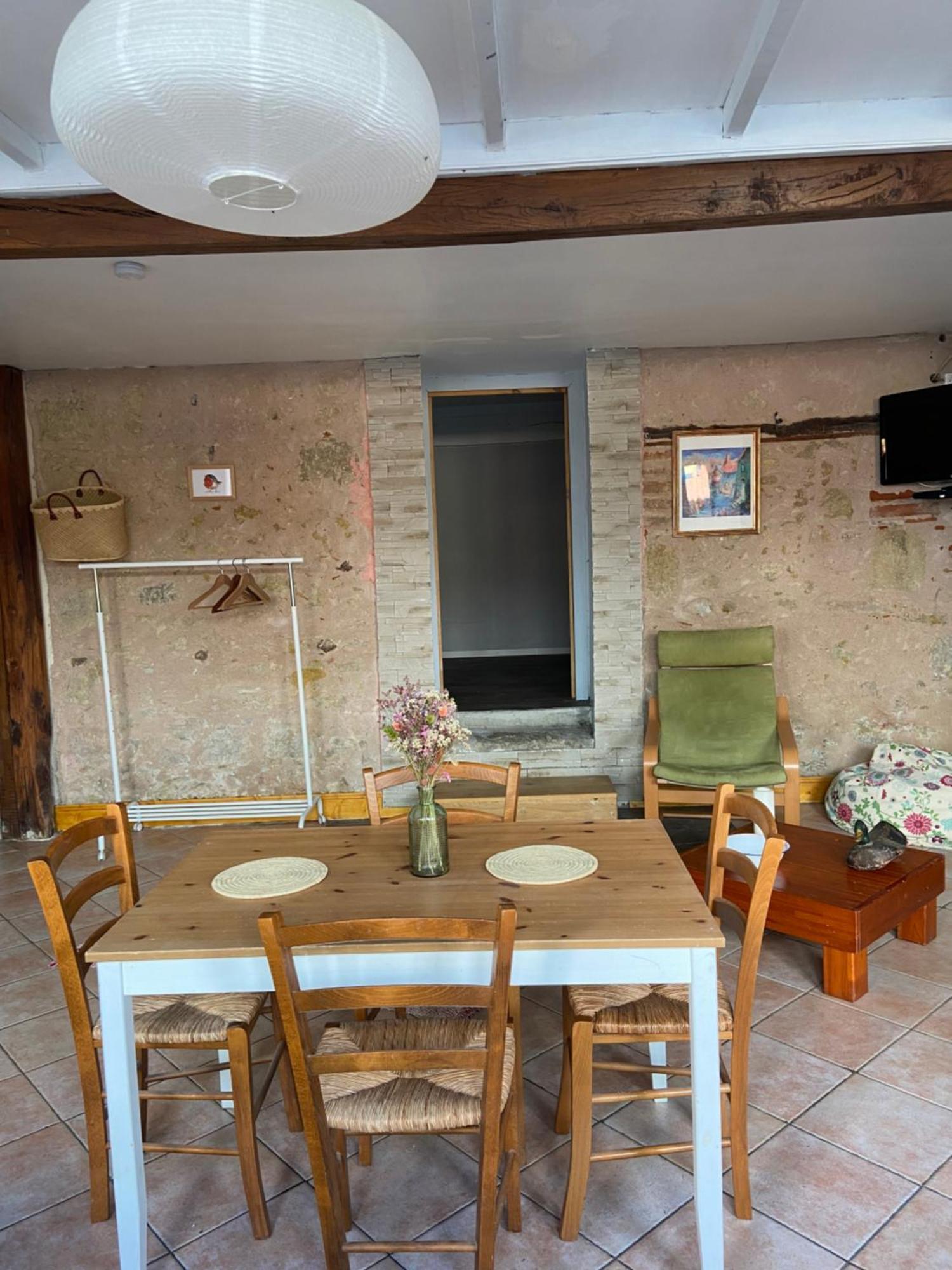 Appartement 3 Pieces Rdc Plein Centre Ville Марсиак Екстериор снимка